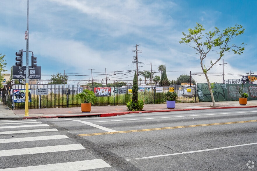 More Photos Of 7210 S Western Ave, Los Angeles Land For Sale