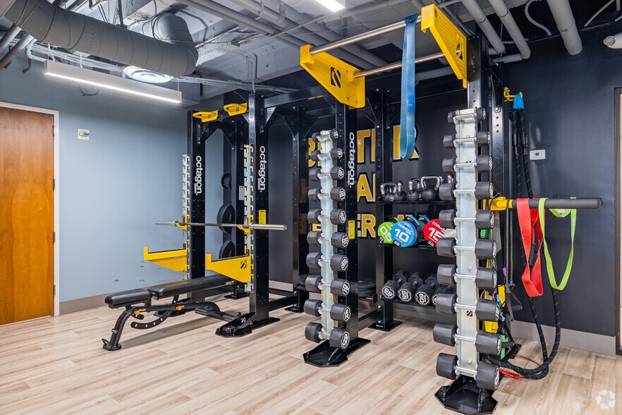 More Photos Of 1375 Peachtree St NE, Atlanta Office For Lease