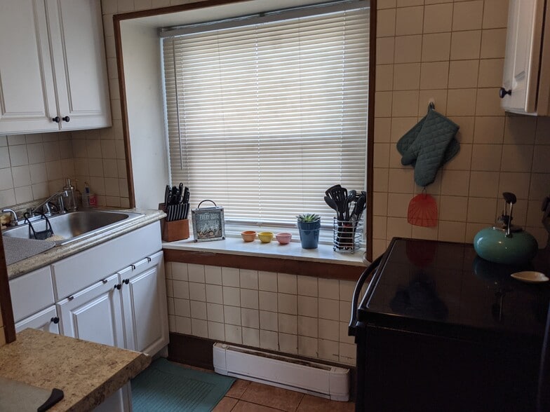 More Photos Of 7101 Ridge Ave, Philadelphia Apartments For Sale