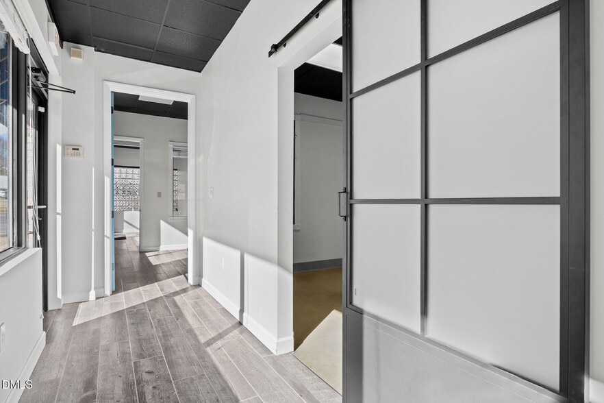 More Photos Of 1665 N Market Dr, Raleigh Light Manufacturing For Lease