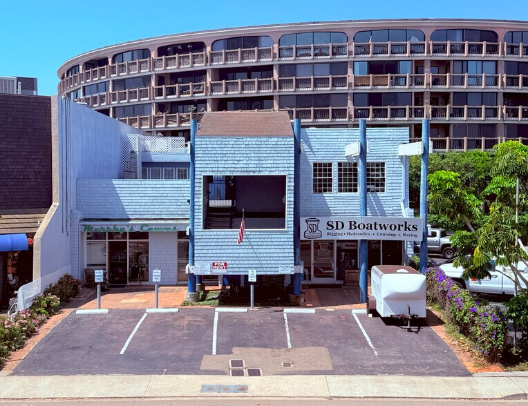 Primary Photo Of 2731-2733 Shelter Island Dr, San Diego Freestanding For Lease