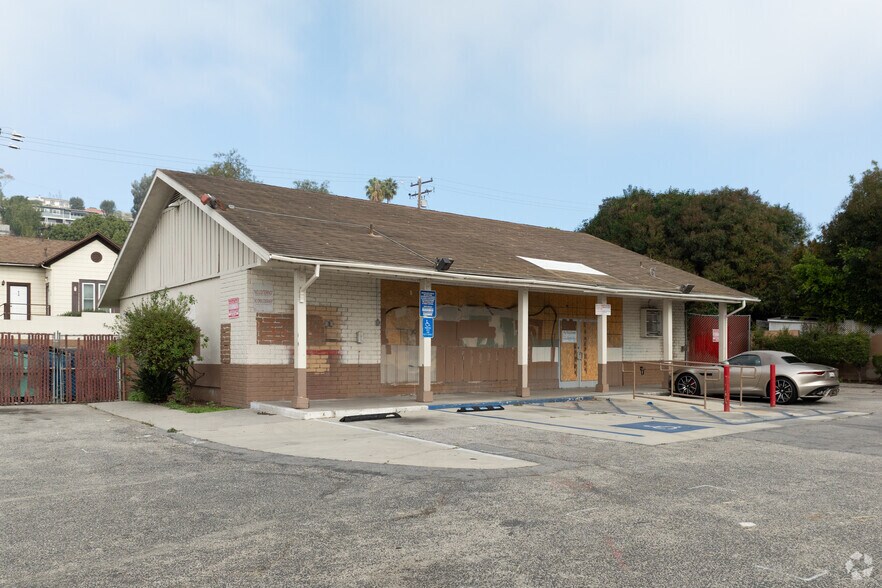 More Photos Of 1007 E Main St, Ventura Convenience Store For Sale