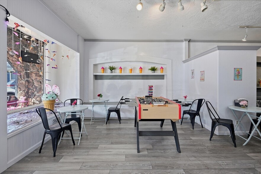 More Photos Of 3940 Main St, Kelseyville Storefront Retail Office For Sale