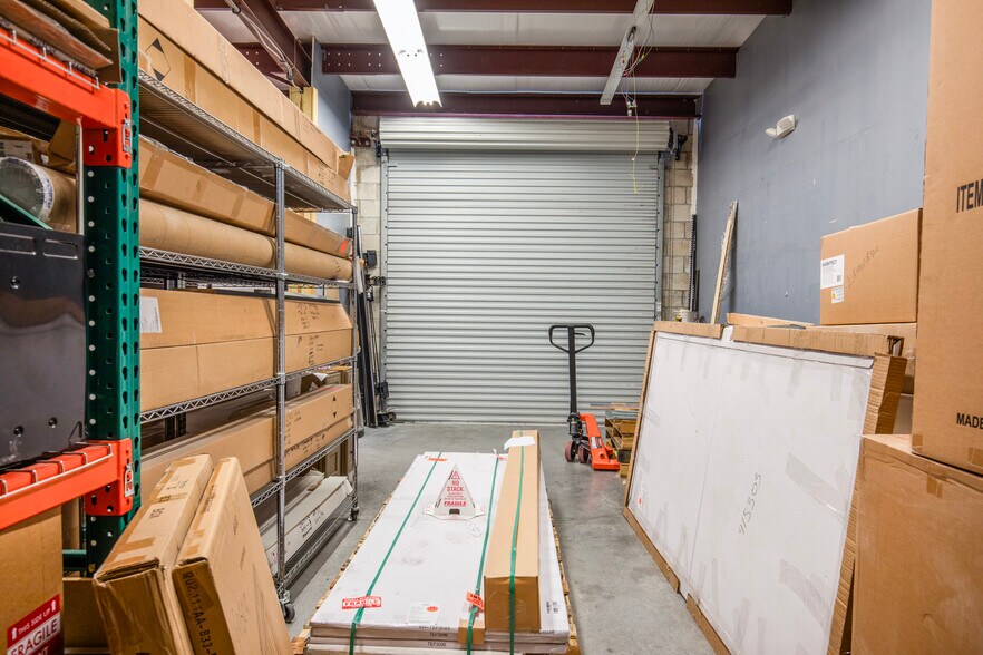 More Photos Of 2652 SW Brigantine Pl, Port Saint Lucie Warehouse For Lease