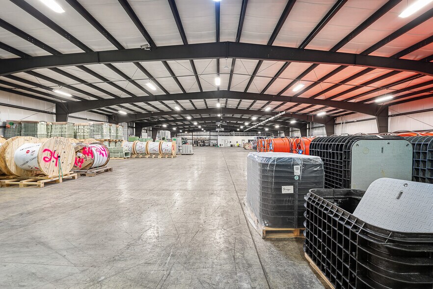 More Photos Of 65 Blodgett Ct, Fond Du Lac Warehouse For Sale