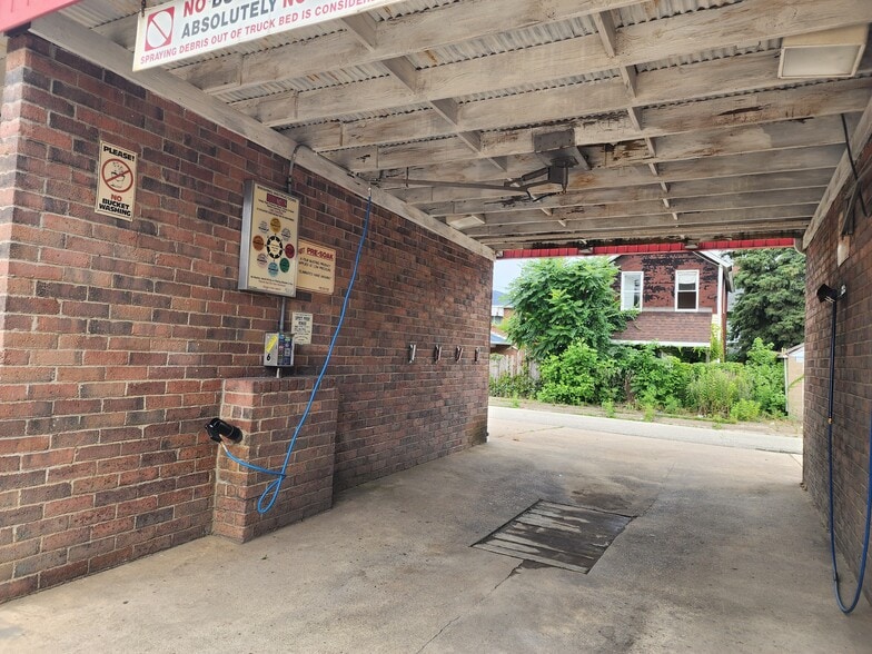 More Photos Of 600 14th St, Arnold Carwash For Sale