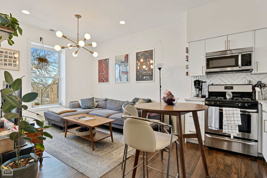 More Photos Of 2301 W Chicago Ave, Chicago Apartments For Sale