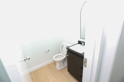 More Photos Of 180 White Rd, Little Silver Medical For Lease