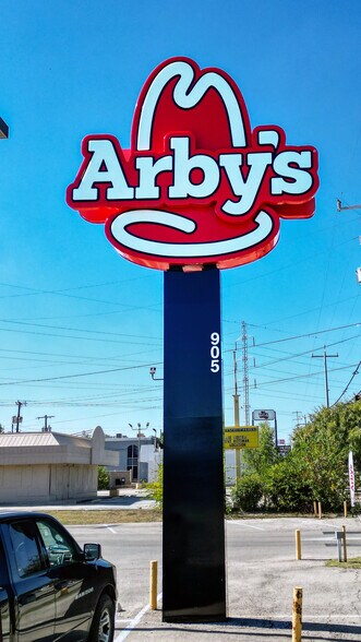 More Photos Of 905 Pat Booker Rd, Universal City Fast Food For Lease