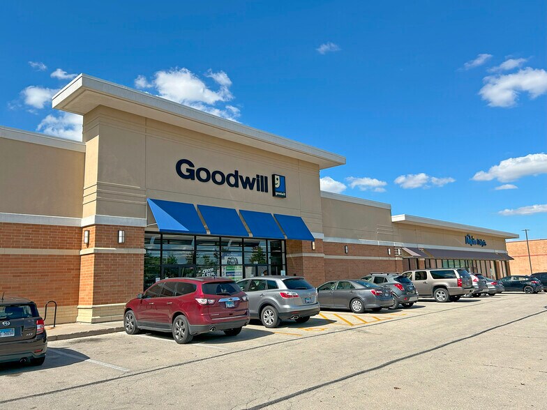 More Photos Of 975 S Annie Glidden Rd, Dekalb Unknown For Lease
