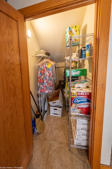 More Photos Of 11090 Dovedale Ct, Marriottsville Office For Sale