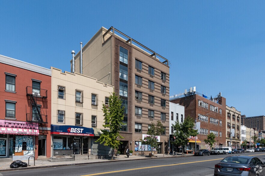 More Photos Of 721 Flushing Ave, Brooklyn Apartments For Lease