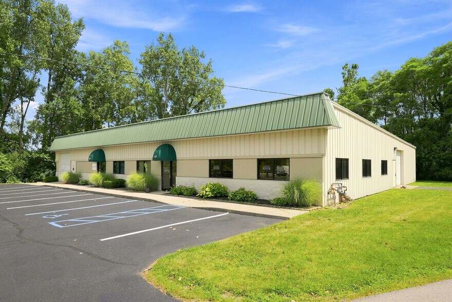 Primary Photo Of 615-619 Commerce Rd, Richmond Office For Lease