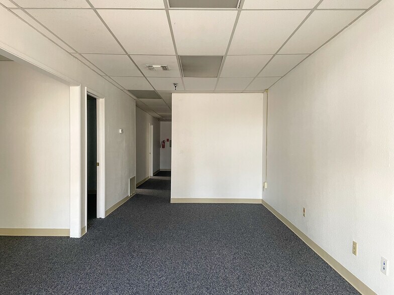 More Photos Of 4441 Auburn Blvd, Sacramento Office For Sale