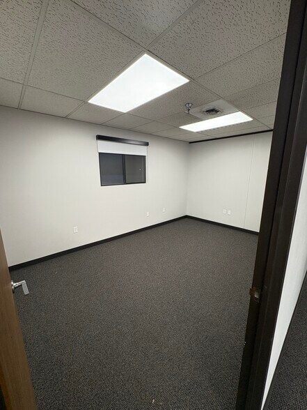 More Photos Of 5150-5160 Fox St, Denver Warehouse For Lease