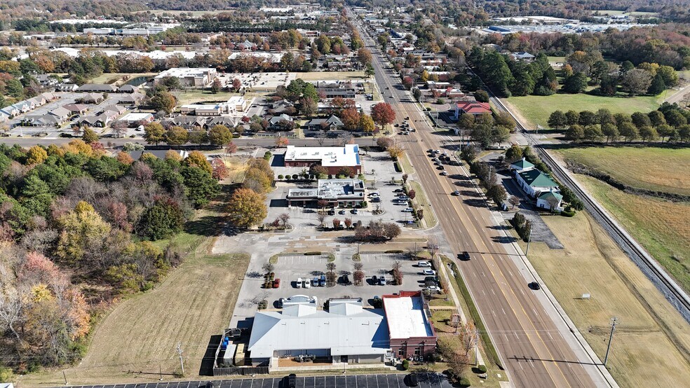 More Photos Of 1204 W Poplar Ave, Collierville Storefront For Sale