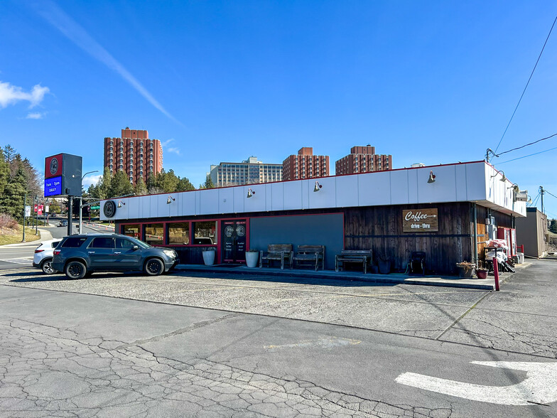 Primary Photo Of 1005 E Main St, Pullman Restaurant For Sale