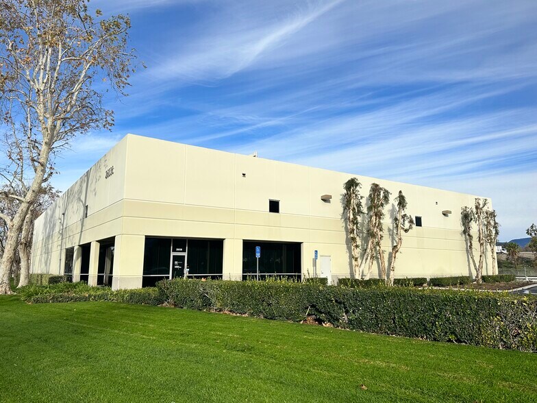 Primary Photo Of 26038 Business Center Dr, Loma Linda Warehouse For Lease