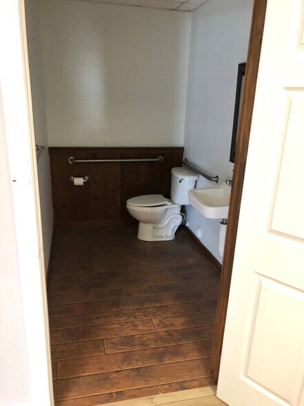 More Photos Of 2755 Vista Pky, West Palm Beach Coworking Space