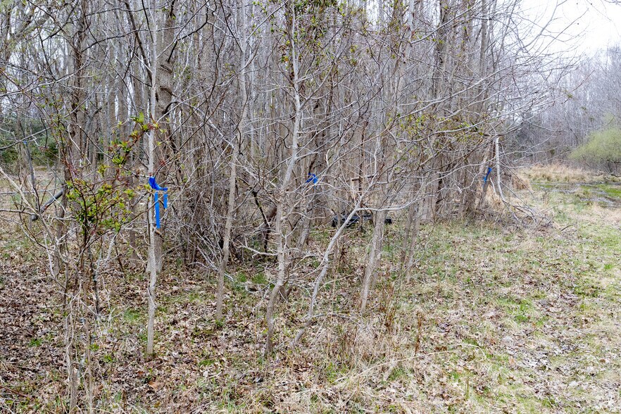 More Photos Of 219 Wyckoff Mills Rd, East Windsor Warehouse For Lease