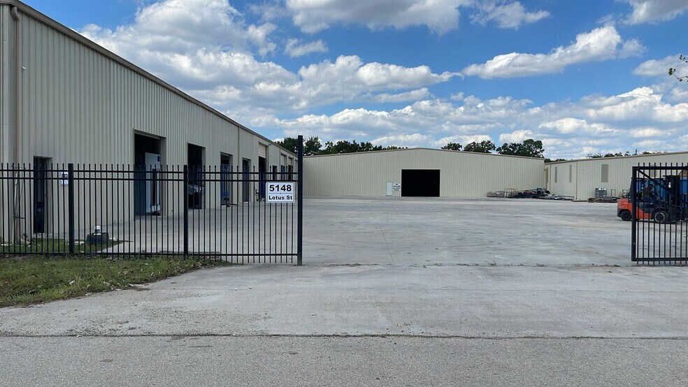 Primary Photo Of 5148 Lotus St, Houston Warehouse For Lease