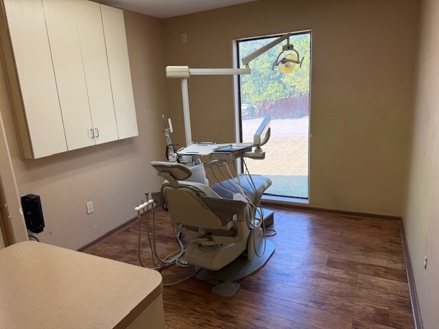 More Photos Of 9200 White Settlement Rd, Fort Worth Medical For Sale