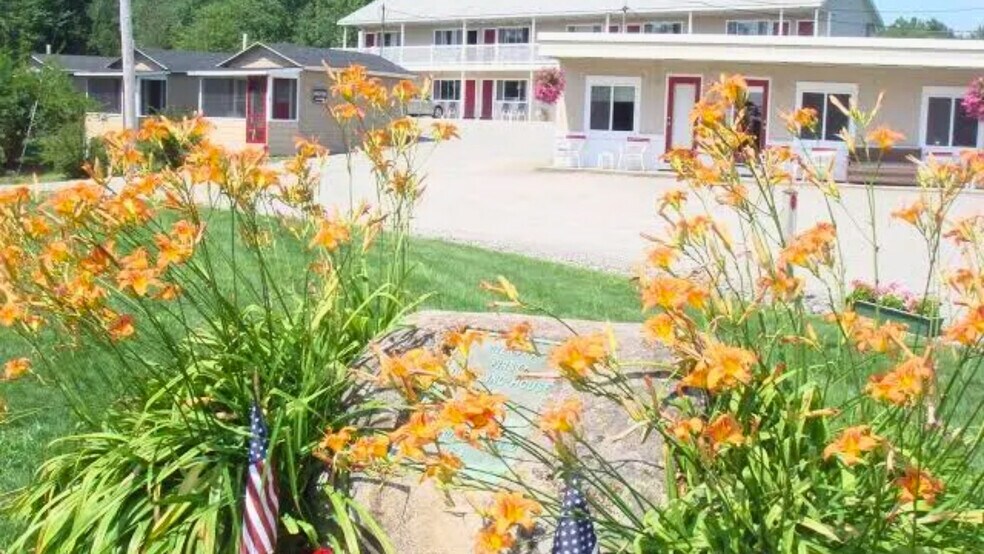 More Photos Of 876 Post Rd, Wells Hotel For Sale