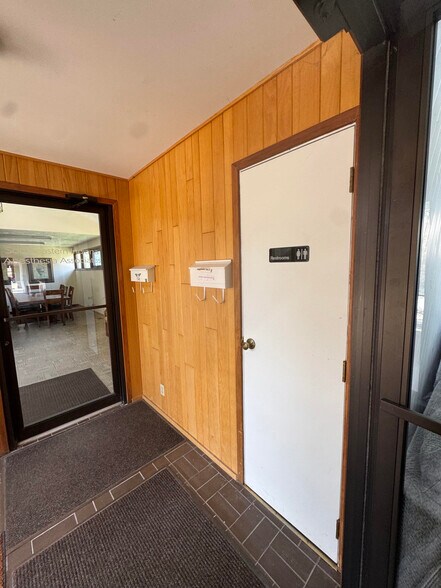 More Photos Of 3200 Sycamore Ct, Columbus Medical For Sale