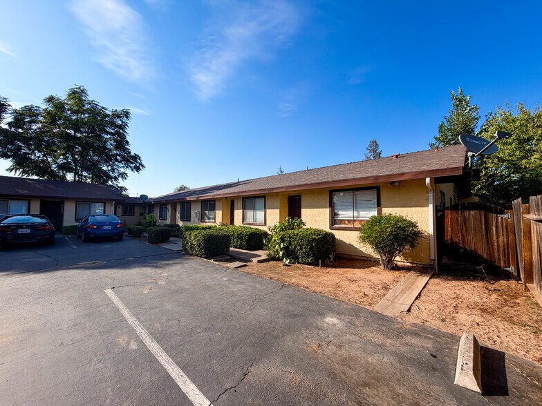 More Photos Of 1873 Grove Ave, Atwater Apartments For Sale