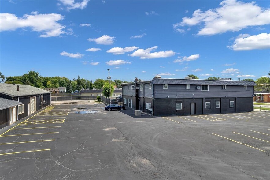 More Photos Of 548 Shattuck Rd, Saginaw Apartments For Sale