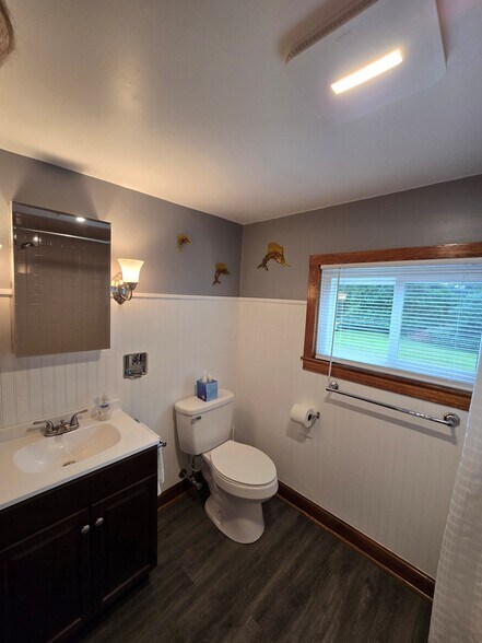 More Photos Of 368 Pittsburgh Rd, Butler Flex For Sale