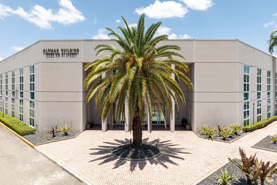 More Photos Of 10305 NW 41st St, Doral Office For Sale