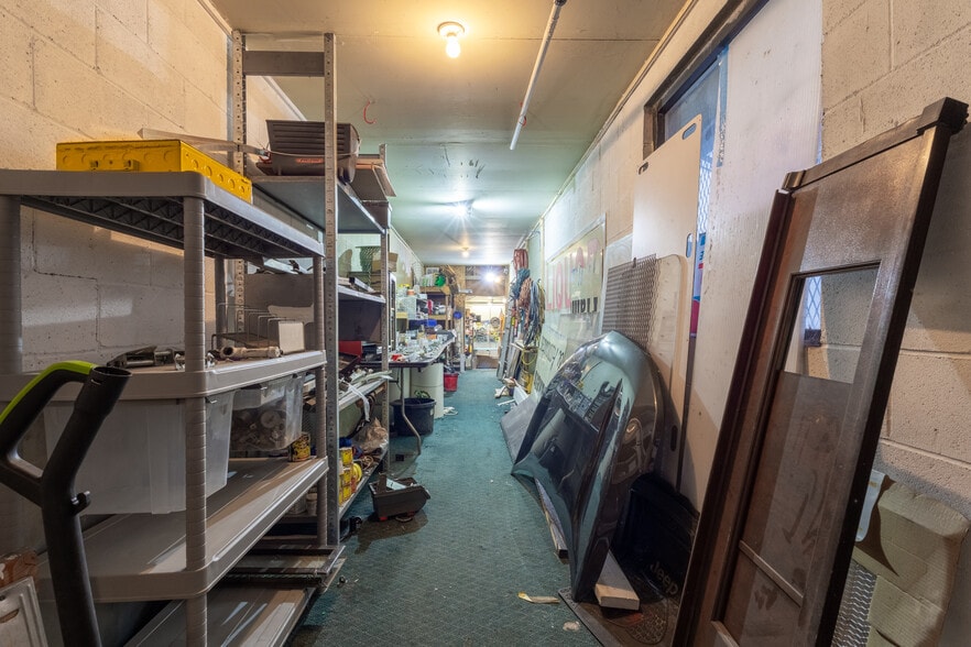 More Photos Of 7007 W Colfax Ave, Denver Freestanding For Sale