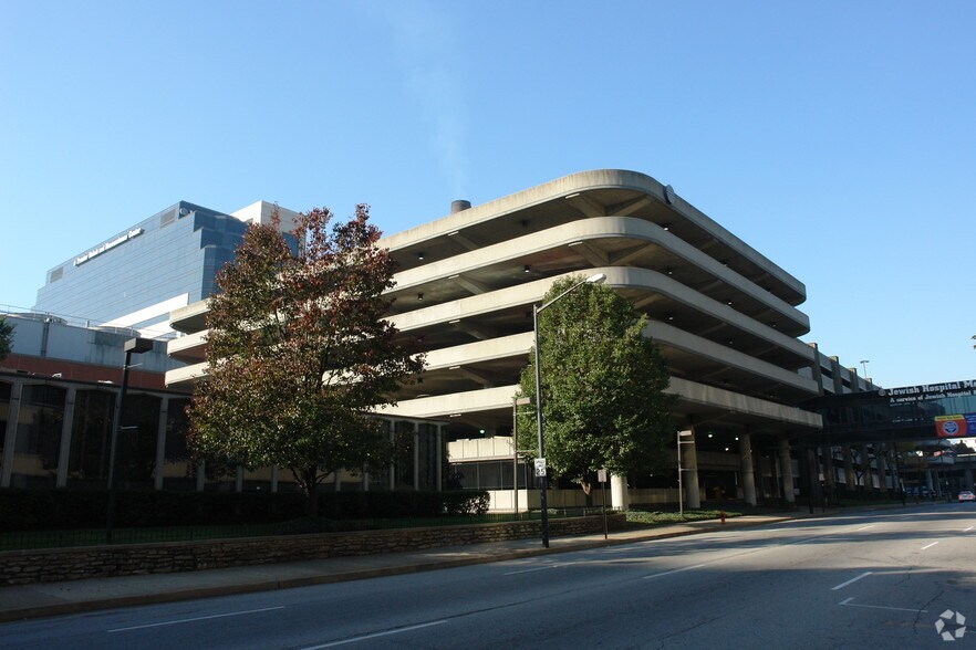 More Photos Of 225 Abraham Flexner Way, Louisville Medical For Sale