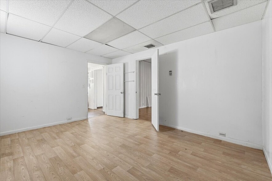 More Photos Of 506 Commonwealth Ave SW, Polk City Office Residential For Sale