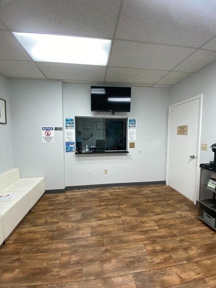 More Photos Of 6801 Lake Worth Rd, Greenacres Medical For Sale