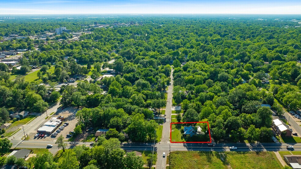More Photos Of 1975 E Cherry St, Paris Land For Sale