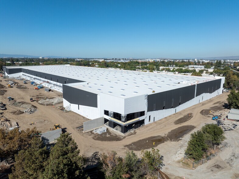 More Photos Of 2350 Qume Dr, San Jose Industrial For Lease