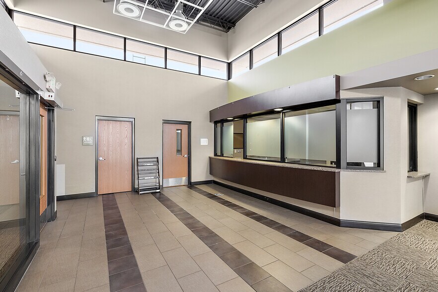 More Photos Of 1794 N Lapeer Rd, Lapeer Medical For Sale