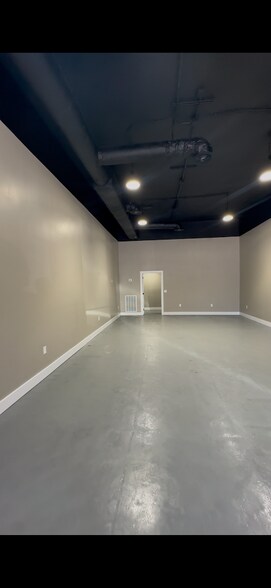 More Photos Of 130 W Kentucky St, Franklin General Retail For Sale
