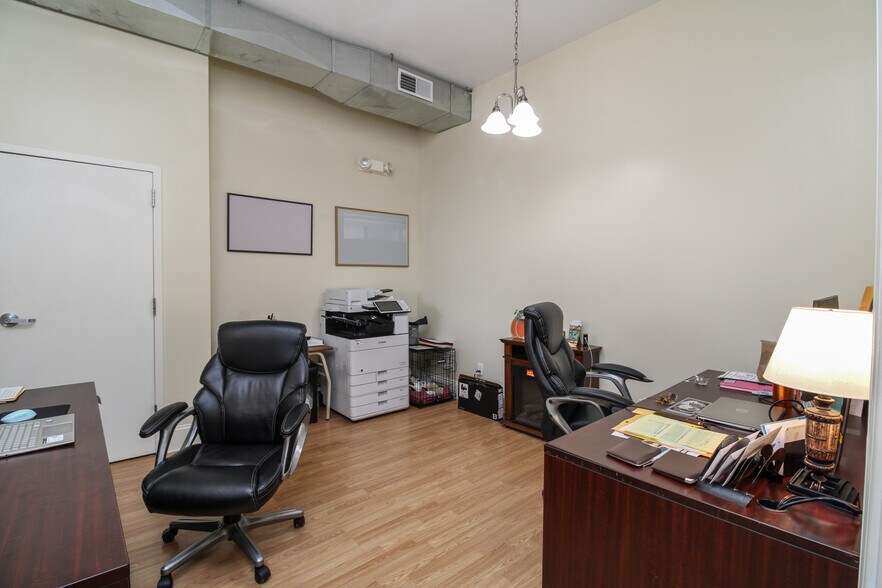 More Photos Of , Marietta General Retail For Sale