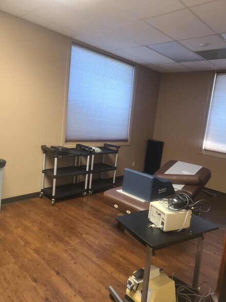 More Photos Of 17500 Highway 3, Webster Medical For Lease