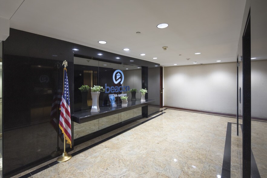 More Photos Of 240 Corporate Blvd, Norfolk Office For Sale