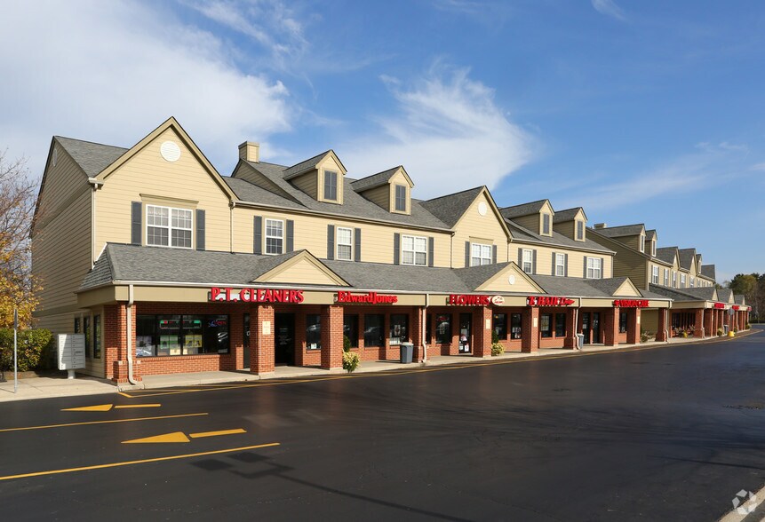 More Photos Of 1100 E Washington St, Grayslake Unknown For Lease