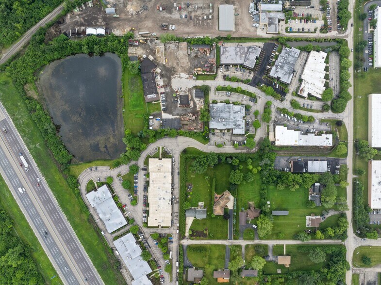 More Photos Of , Libertyville Unknown For Sale