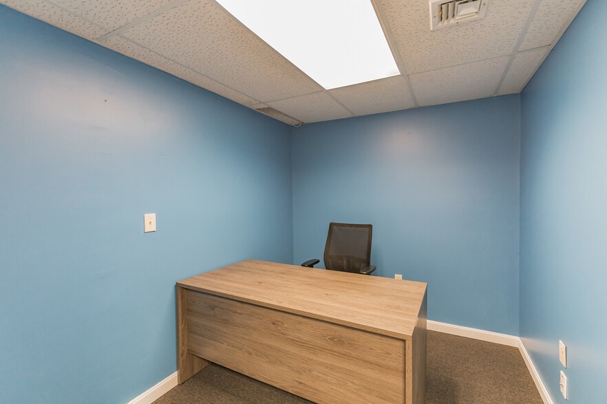 More Photos Of 34 Academy Hill Rd, Plainfield Office For Sale