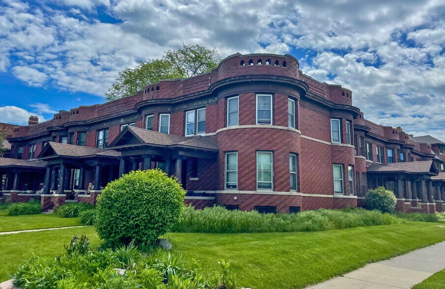 More Photos Of 4742-4754 Anthony Wayne Dr, Detroit Apartments For Sale
