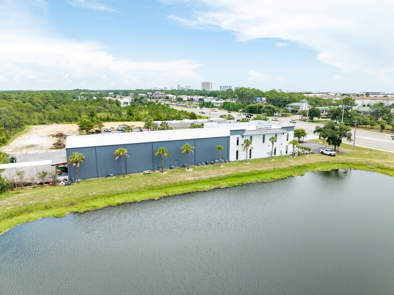 More Photos Of 12870 US Hwy 98, Miramar Beach Showroom For Sale