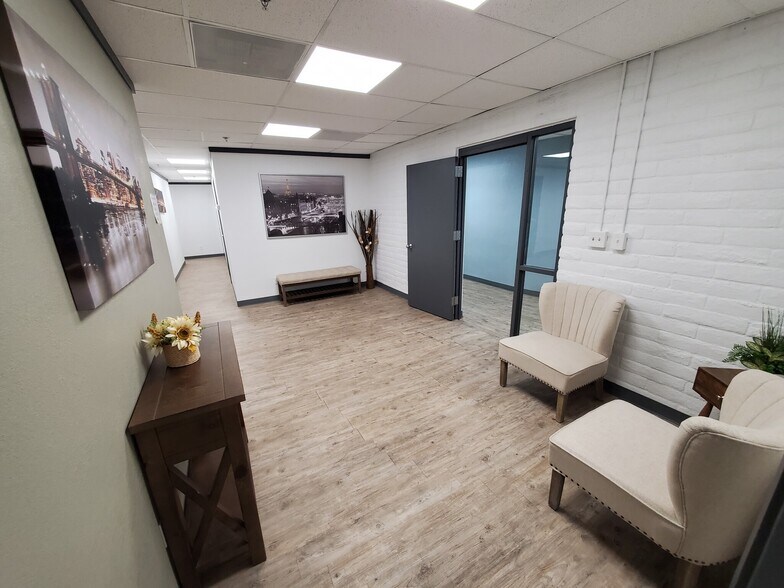 More Photos Of 5060 N 19th Ave, Phoenix Office Residential For Sale