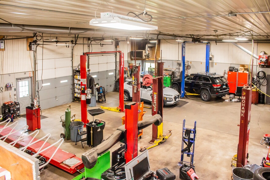 More Photos Of 8 Englewood St, Webster Auto Repair For Sale